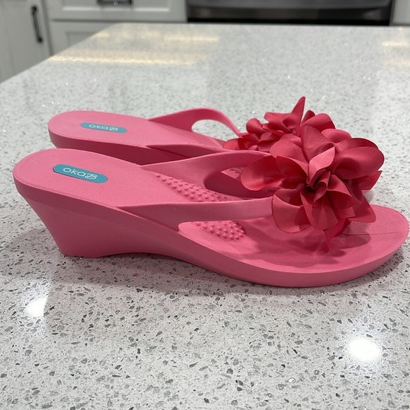 NWOT OKAB KANA WEDGE FLIP-FLOP SANDALS WOMENS SIZE L ELECTRIC PINK MATTE FINISH - Picture 11 of 11